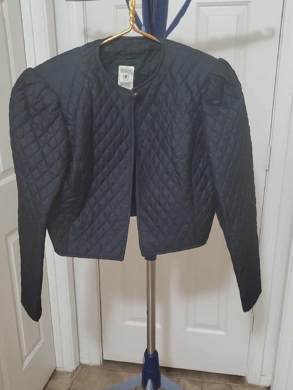Emanuel Ungaro Black Diamond-Quilted Puff Sleeve Jacket